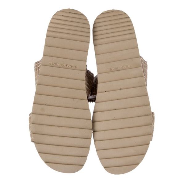 Donald Pliner Neutral Color Slides Size 10 - Picture 5 of 5